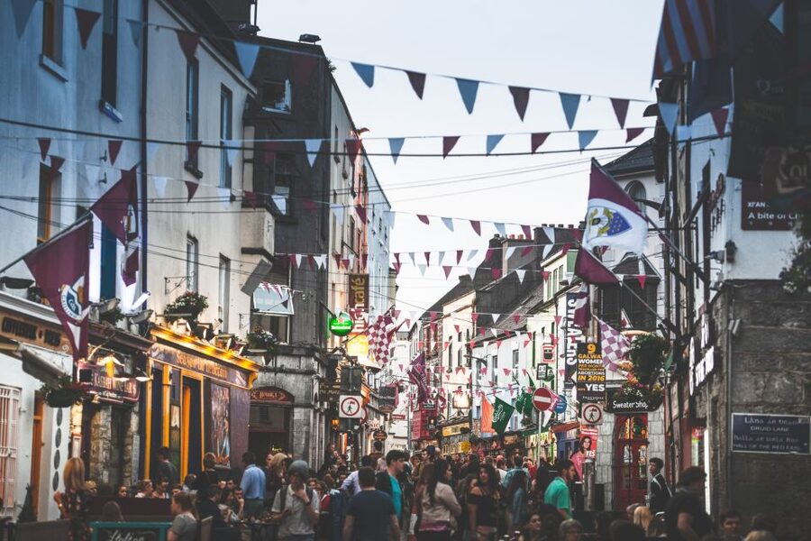 Ireland: 3-Day West Coast Explorer Tour - Connemara National Park, Clifden, the Sky Road, and the 12 Bens