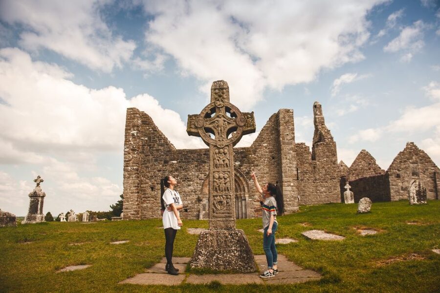 Ireland: 3-Day West Coast Explorer Tour - Day 1: Peat Bog Country, Kinvara, the Burren, and the Cliffs of Moher