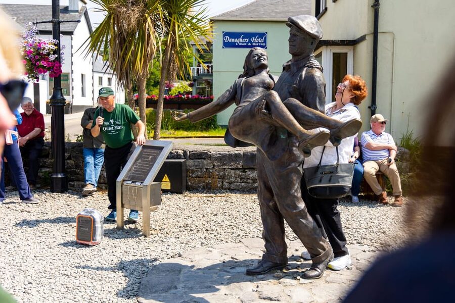 Ireland: County Mayo The Quiet Man Museum Self-Guided Visit - Stepping inside a thatched cottage built for The Quiet Man