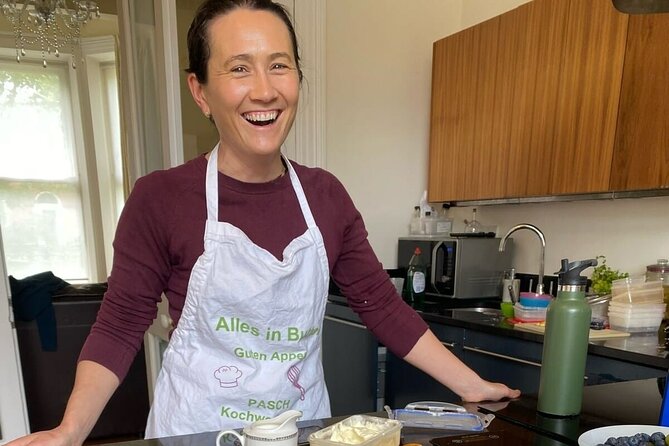 Irish Baking Class: Granny's Apple Cake, Traditional Scones - Tea first, then cooking with Irish food culture