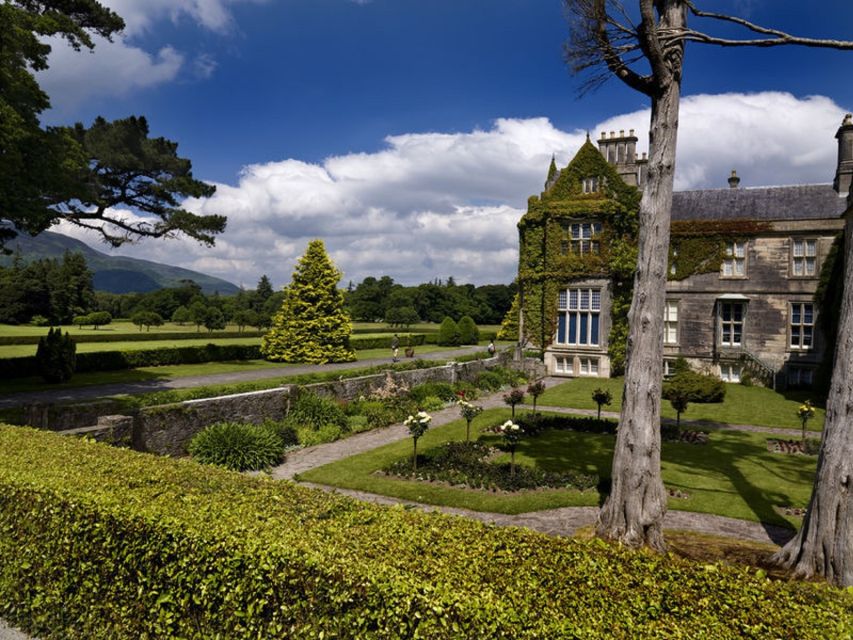 Kerry: Full-Day Tour from Dublin - Dingle Bay, the Ring of Kerry road, and the Wild Atlantic Way