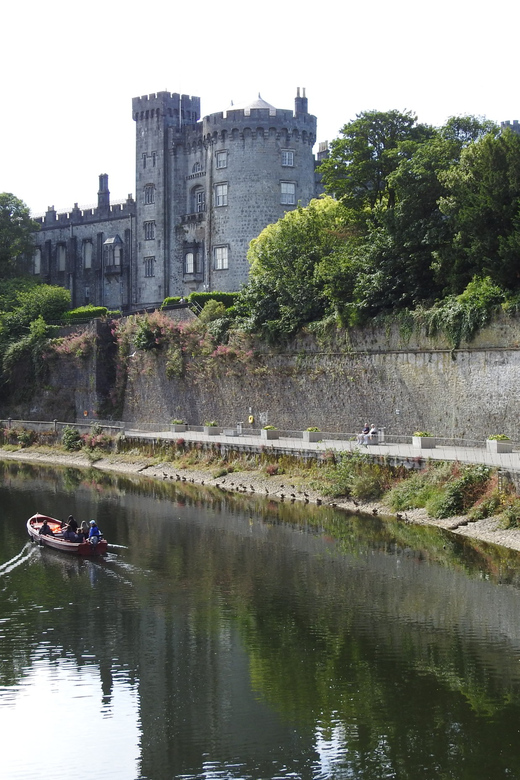 Kilkenny: Guided City Boat Tour with Kilkenny Castle Views - River Nore and Kilkenny Castle Views from the Water