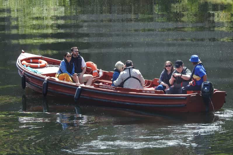 Kilkenny: Guided City Boat Tour with Kilkenny Castle Views - WW1 Memorial, St Canice’s Area, and Round Tower Views