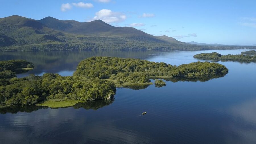 Killarney: Gap of Dunloe Walking and Boat Tour - Optional jaunting cars at Kate Kearney’s: when walking is too much