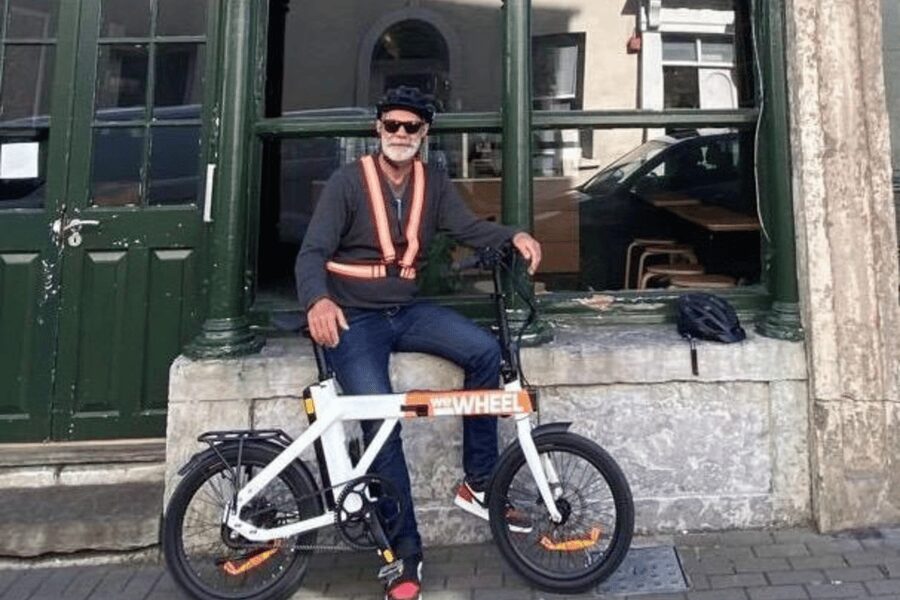Kinsale: Guided eBike Sightseeing Tour - Jo’s Cafe and Rooms start point, walkie-talkie helmets, and the group flow