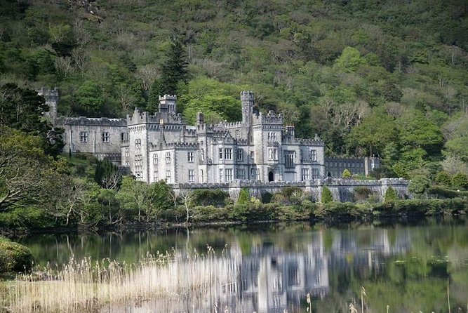 Minibus hire galway Ireland - Why hire a private minibus from Galway for one big day