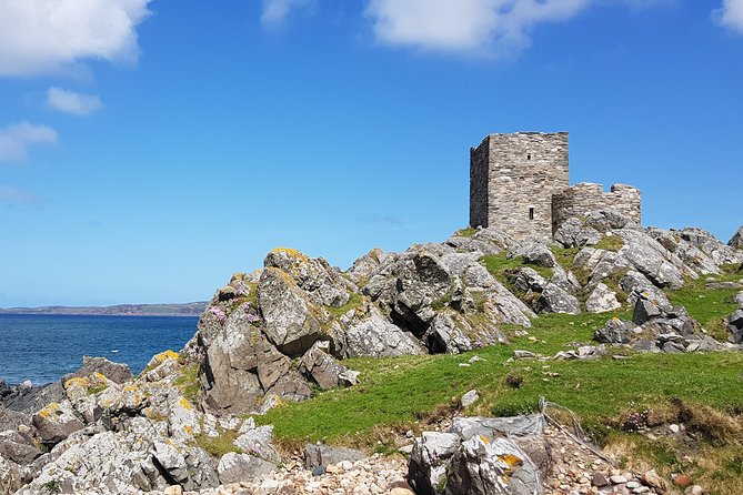 Mysteries of Inishowen private day tour - Mamore Gap, Carrickabraghy Castle, and Five Fingers Strand: the photo circuit