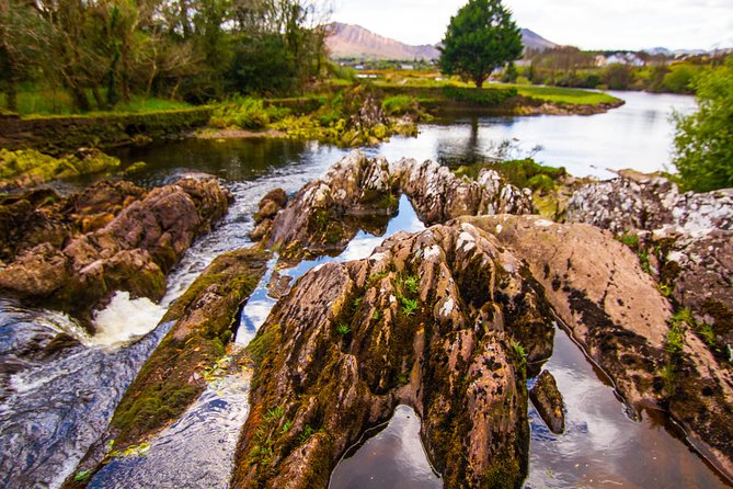 NO 1 Ring of Kerry Tour inc Killarney Lakes & National Park - A 6-hour Ring of Kerry Loop With Real Local Color