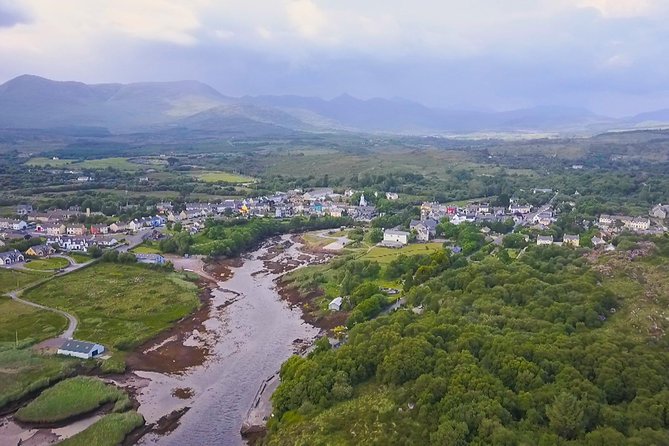 NO 1 Ring of Kerry Tour inc Killarney Lakes & National Park - Moll’s Gap and Ladies View: Photo Stops That Make the Bus Pay Off