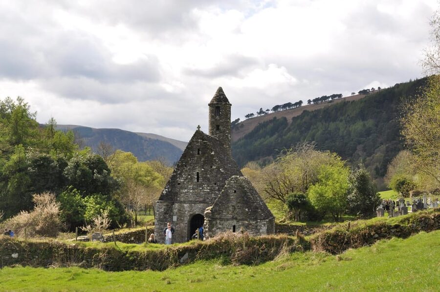 Personal Tour from Dublin: Wicklow, Glendalough, Powerscourt - What makes the guides shine on this route