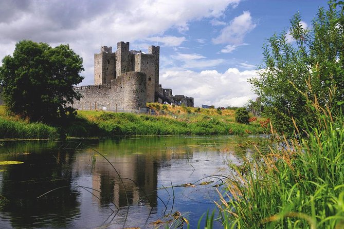 Private Boyne Valley, Hill of Tara and Trim Castle Day Tour - Getting out of Dublin: pickup, comfort, and your guide’s pace