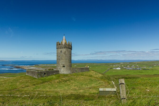 Private Cliffs of Moher Day Tour - Doolin lunch at Gus O’Connor’s Pub, plus a music stop feel