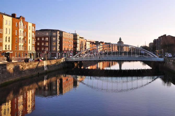 Private Dublin Departure Transfer - Hotel / Accommodation to Airport - Vehicle Size and Luggage Fit: The One Consideration to Plan Around