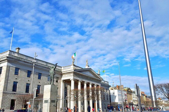 Private Dublin Sights and Pints (Walking Tour) - Dublin Castle courtyards and the art of seeing without ticket stress
