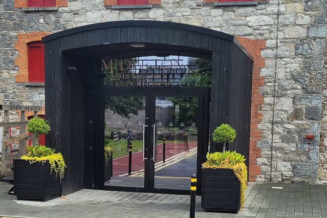 Private Tour , Blarney Castle, jameson Distillery and Cobh. - Who this tour fits best
