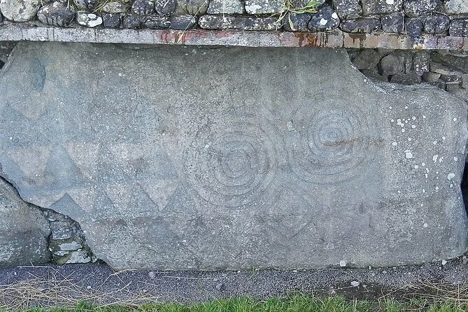 Private Tour of Newgrange and The Hill of Tara - A private, practical way to see the Boyne Valley from Dublin