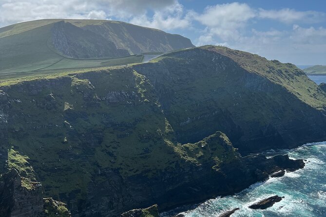 Private Tour: Ring of Kerry from Sneem and Parknasilla. - Ballycarbery Castle: 1598 ruins and a civil-war style ending