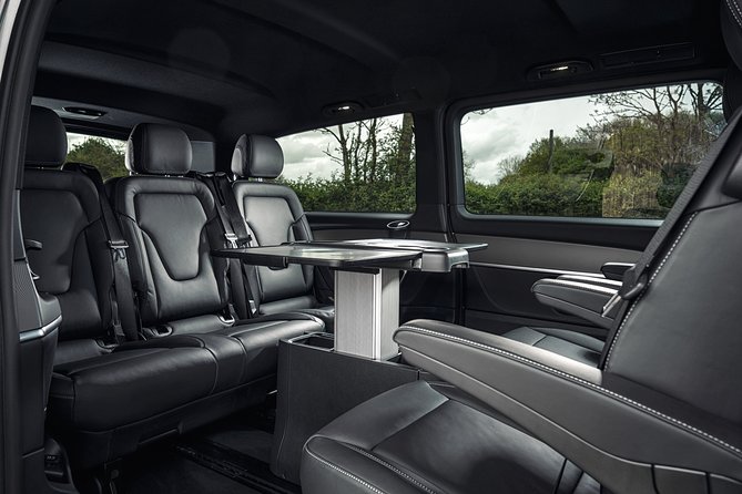 Private Transfer: Dublin Airport DUB to Dublin by Luxury Van - Meet and Greet at Arrivals, Nameplate, Luggage Help, and the Back-Seat Rule