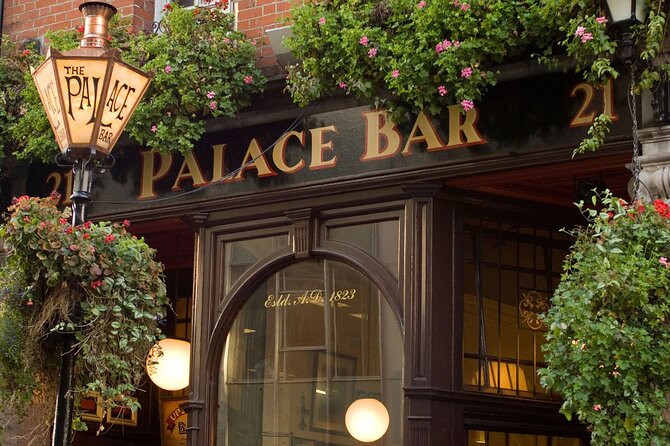Pub Crawl Walking Tour Through the Heart of Irelands Capital - Stop 4: Ha’Penny Bridge Inn, pouring your own Guinness at the end