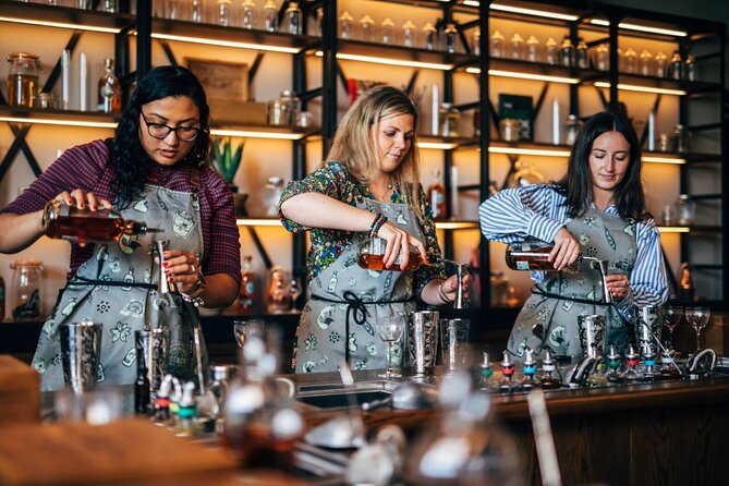 Roe & Co Distillery Experiences - Two ways to learn flavor: Room 106 blending vs the five pillars