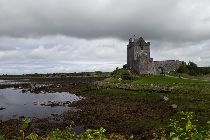 Scogliere di moher e Galway in italiano - Galway in 90 minuti, Arco Spagnolo e musica dal vivo
