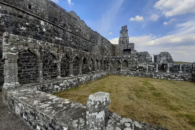 Sean's Bar, Athlone Castle and Clonmacnoise Monastery - Price, Group Size, and the Real Cost of Admissions