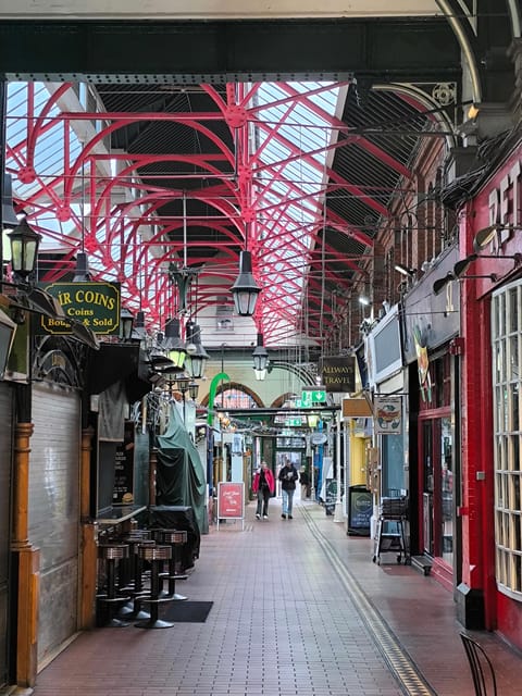 Secret and unusual Dublin: guided walking tour - Powerscourt Townhouse: a calmer architecture moment