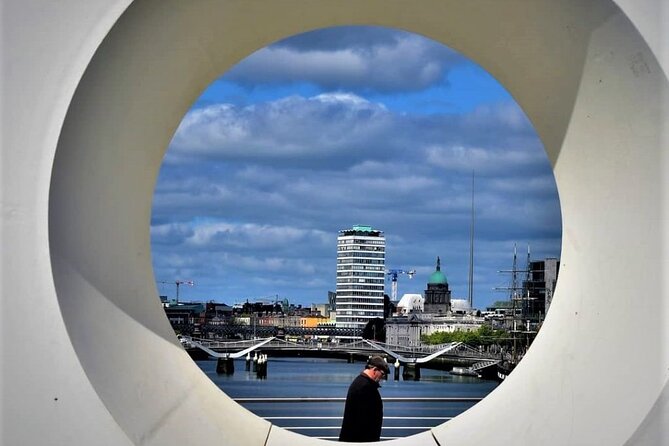 Semi-Private (8people max) 2.5 Hr Dublin Walking Tour - Trinity College Dublin and the Book of Kells legend factor