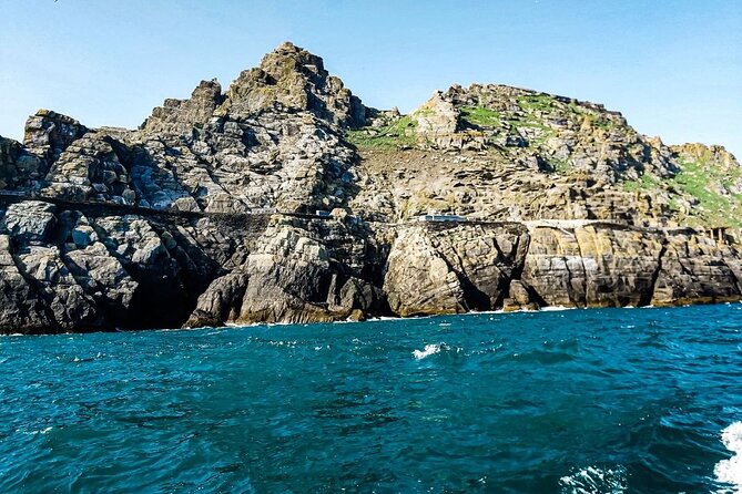 Skellig Michael : Ultimate Skellig Coast Tour with AquaTerra - Wildlife spotting on the return, plus Illaunloughan and Portmagee