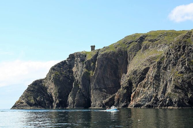 Slieve League cliffs cruise. Donegal. Guided. 1 ¾ hours. - Giants Desk and Chair, and the scale of Sliabh Liag