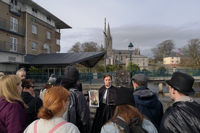 Sligo Dark Tales Private Tour - The dark tales thread: legends, crime, and a cemetery linked to Bram Stoker