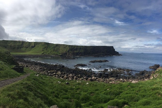 Spanish Belfast And Giants Causeway Tour - How much Spanish guiding adds, and where it can feel too much