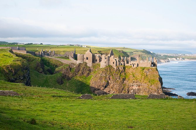 Spanish Belfast And Giants Causeway Tour - Who this tour suits best