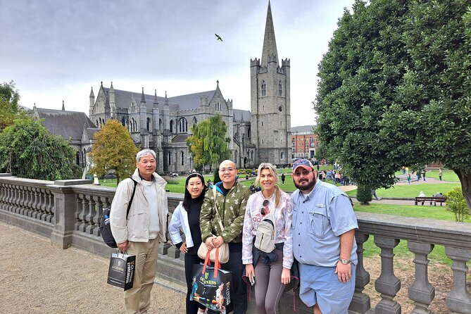 St Patrick's Cathedral, Book of Kells and Dublin Castle Tour - Walking, Timing, and What to Expect From the Group Size