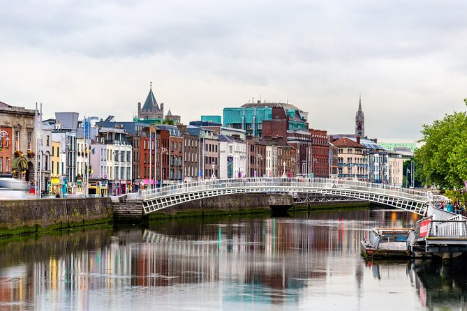 The Dublin Incident: Alien, Whiskey & Clues Exploration Game - Irish Museum of Modern Art: swapping checklist time for curiosity