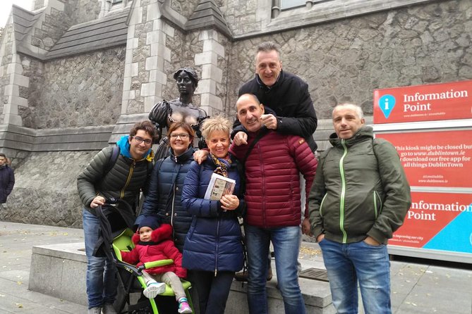 Tour a piedi di Dublino in Italiano - Ha’penny Bridge and the Spire: two fast photo and orientation wins