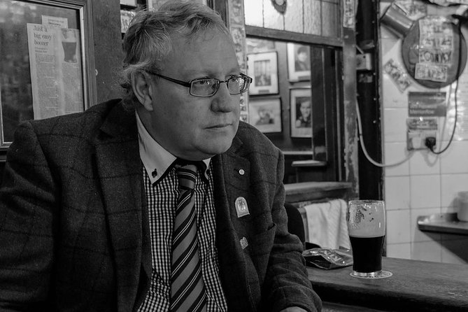 Walking tour in Merrion Square Park - Dublin Rogues Tour - Should you book this Dublin Rogues tour?