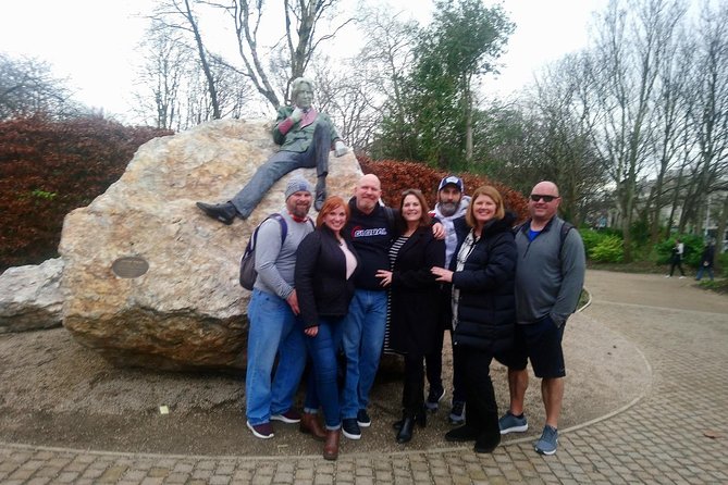 Walking tour in Merrion Square Park with a pint of Guinness Dublin Rogues Tour - Your included pint of Guinness at ODonoghues Pub