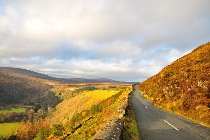 Wicklow tour of Glendalough - Coffee, Wi-Fi, and Departing on Time: The Morning Flow From Dublin
